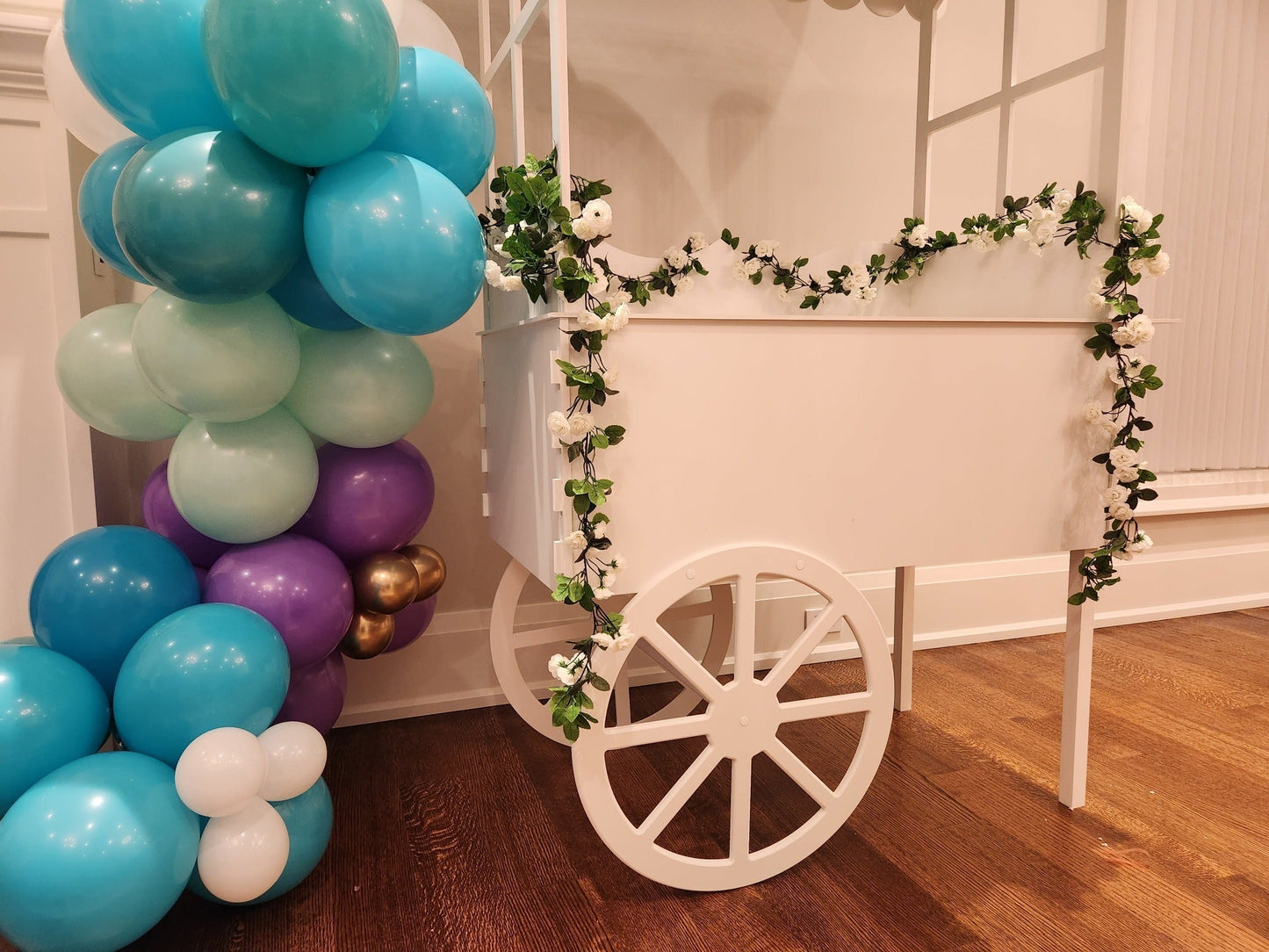 Party Decoration Cart on Wheels with Blue Roof for Sale!