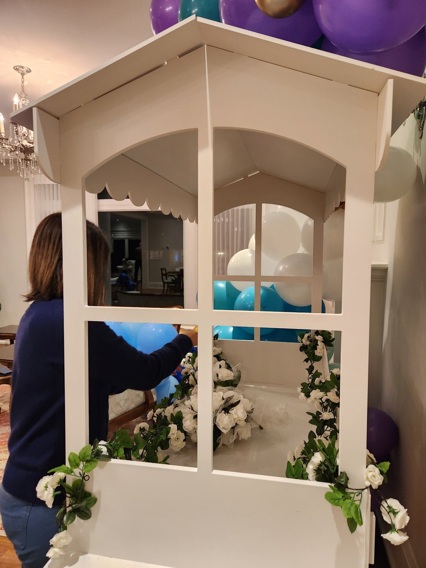 Party Decoration Cart on Wheels with Blue Roof for Sale!