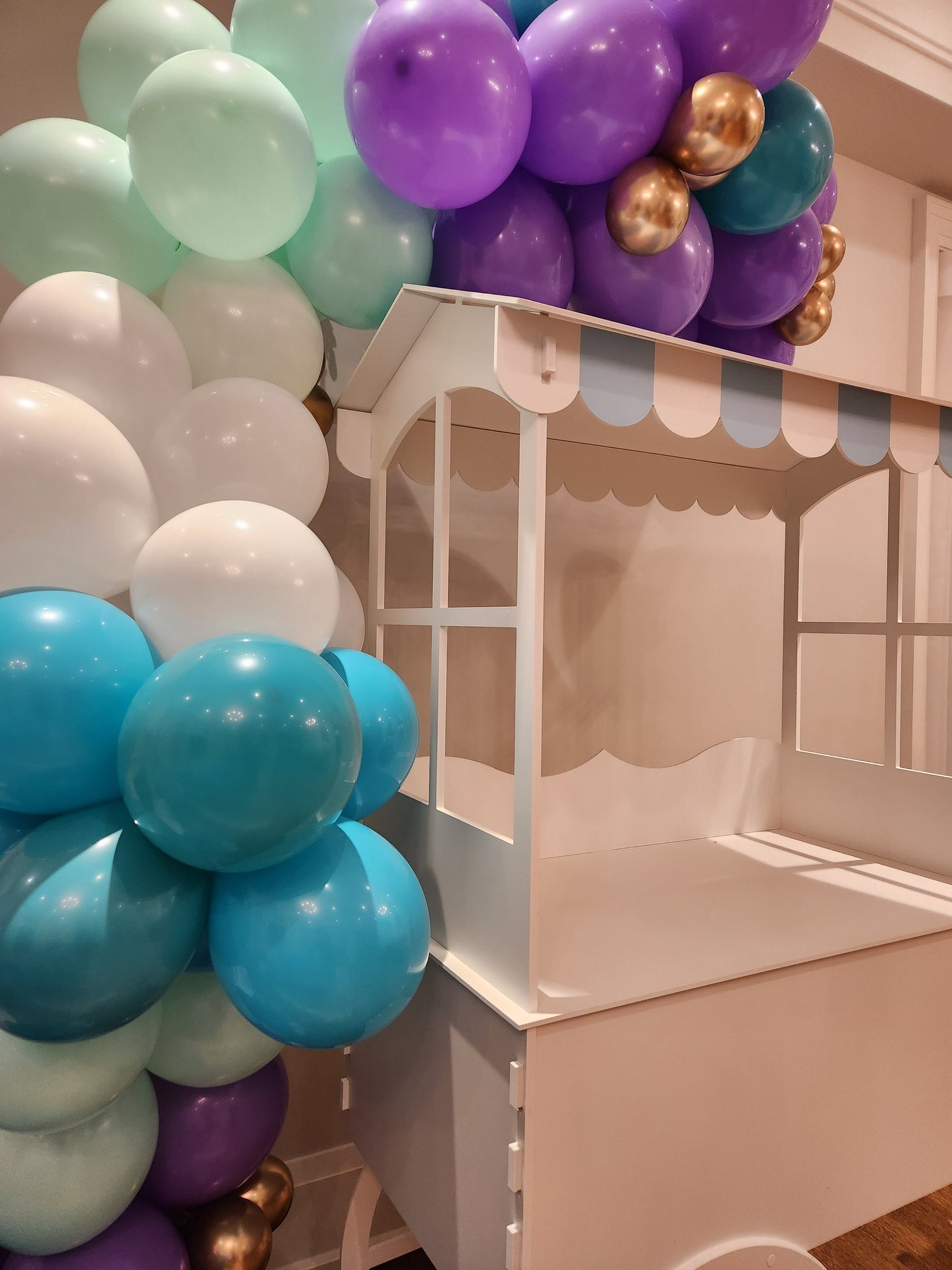 Party Decoration Cart on Wheels with Blue Roof for Sale!