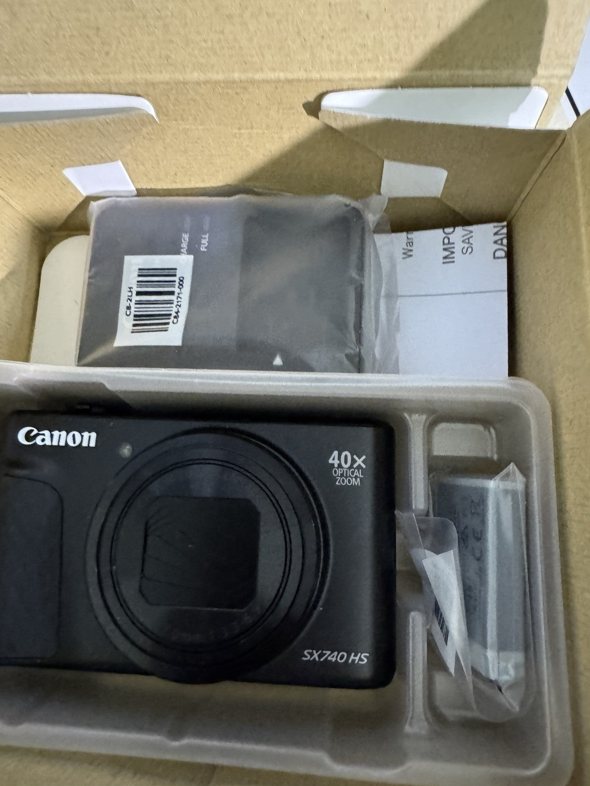 Canon PowerShot SX740 HS 20.3MP 4K Digital Camera 40x Optical Zoom Wi-Fi Black wITH 128gb sd card