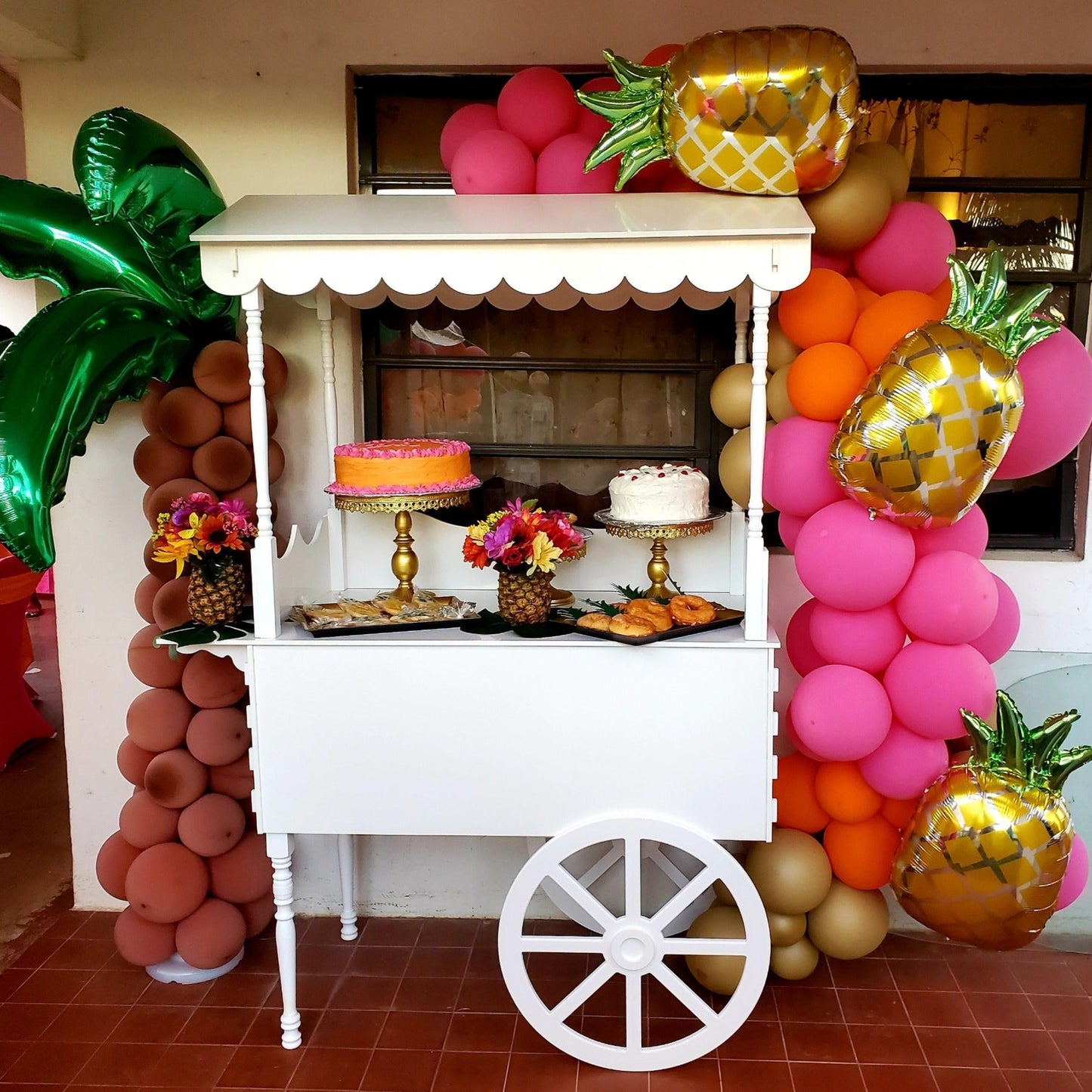 Large Fancy Sweet Cart, stunning at your party cart decoration!