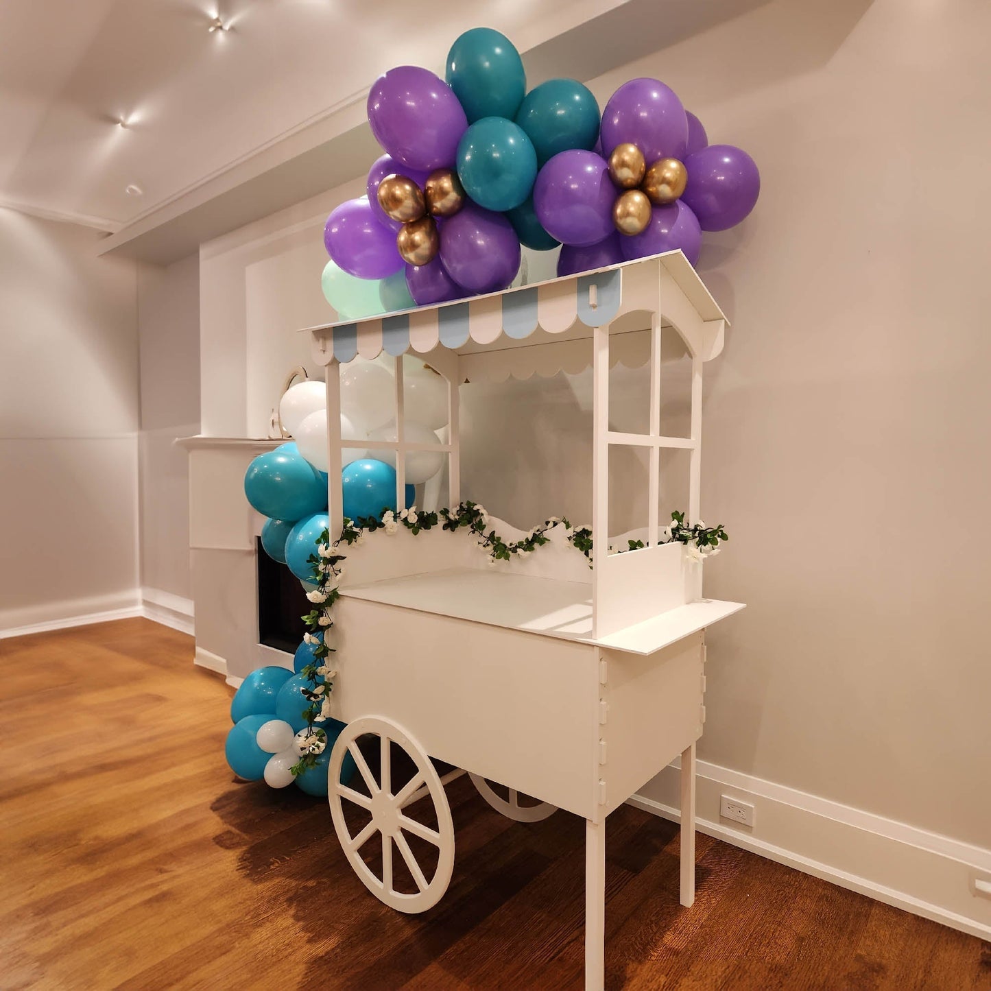 Party Decoration Cart on Wheels with Blue Roof for Sale!
